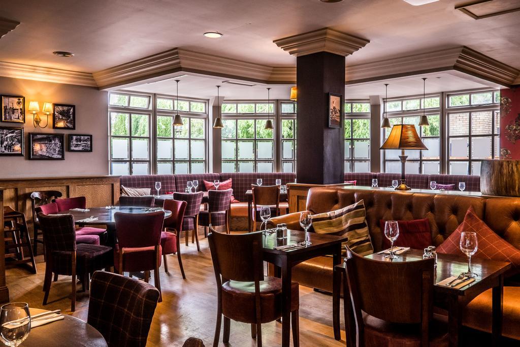 Bridge Hotel Greenford  Eksteriør billede