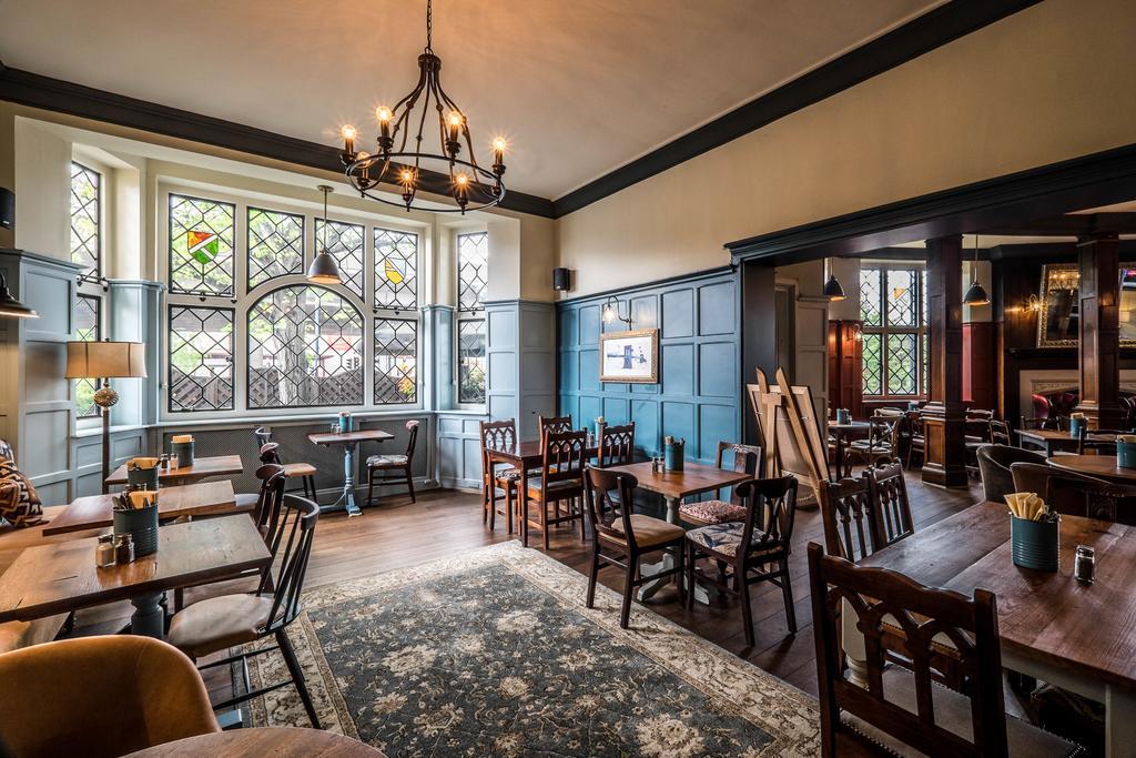 Bridge Hotel Greenford  Eksteriør billede