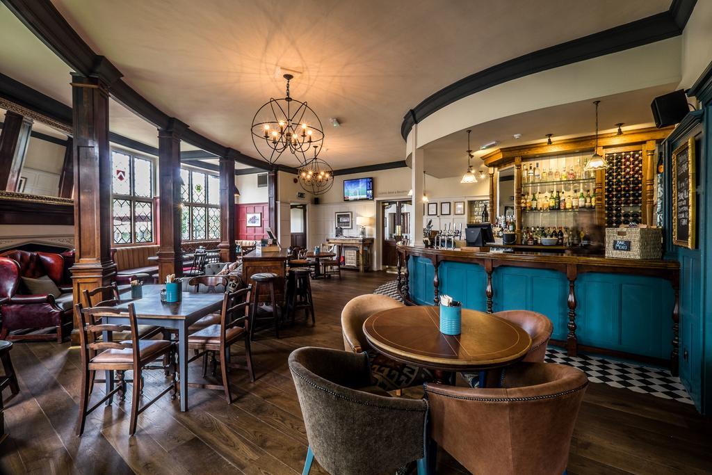 Bridge Hotel Greenford  Eksteriør billede