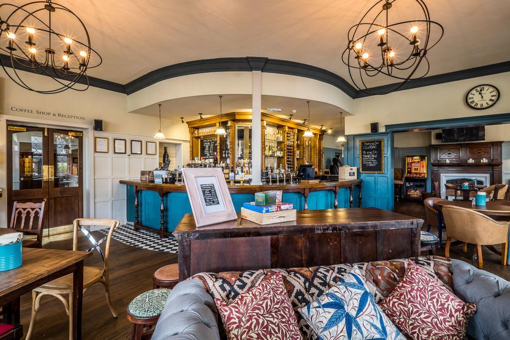 Bridge Hotel Greenford  Eksteriør billede